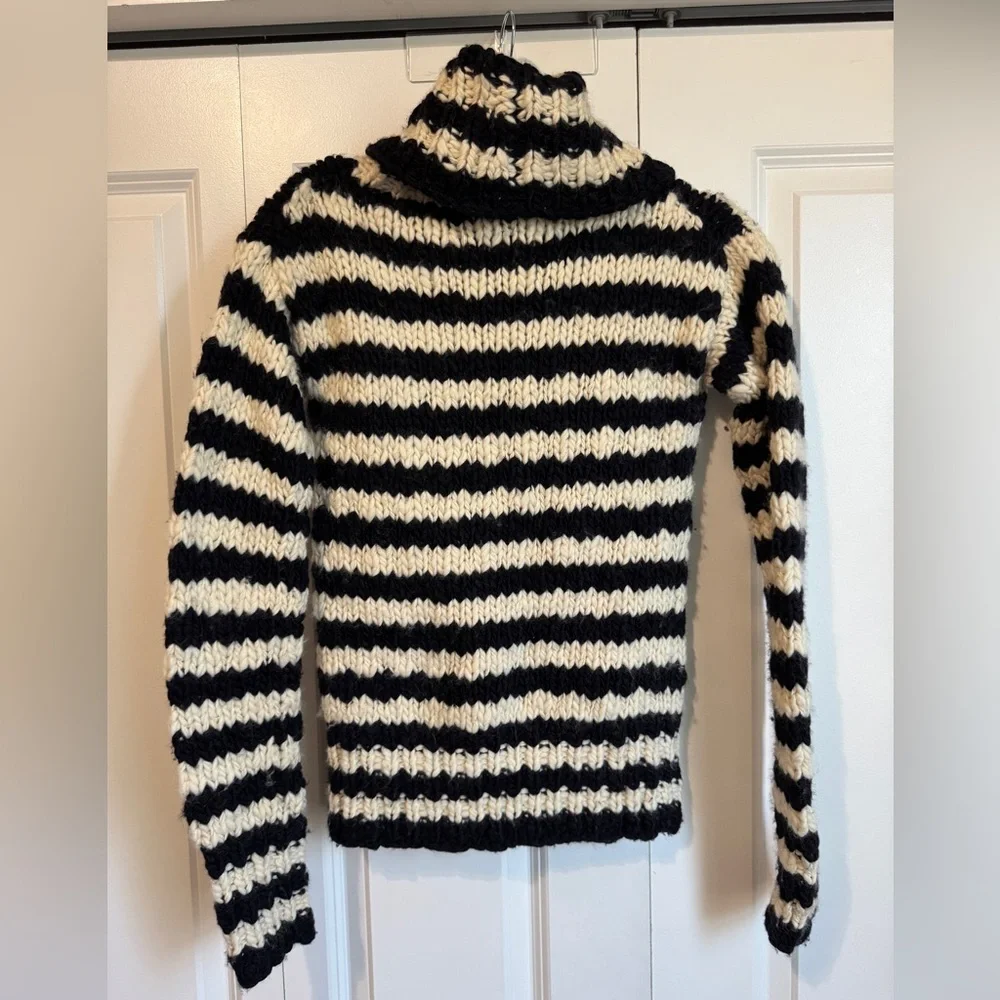 Vintage Juicy Couture Chunky 100% Wool Sweater 🤍🖤